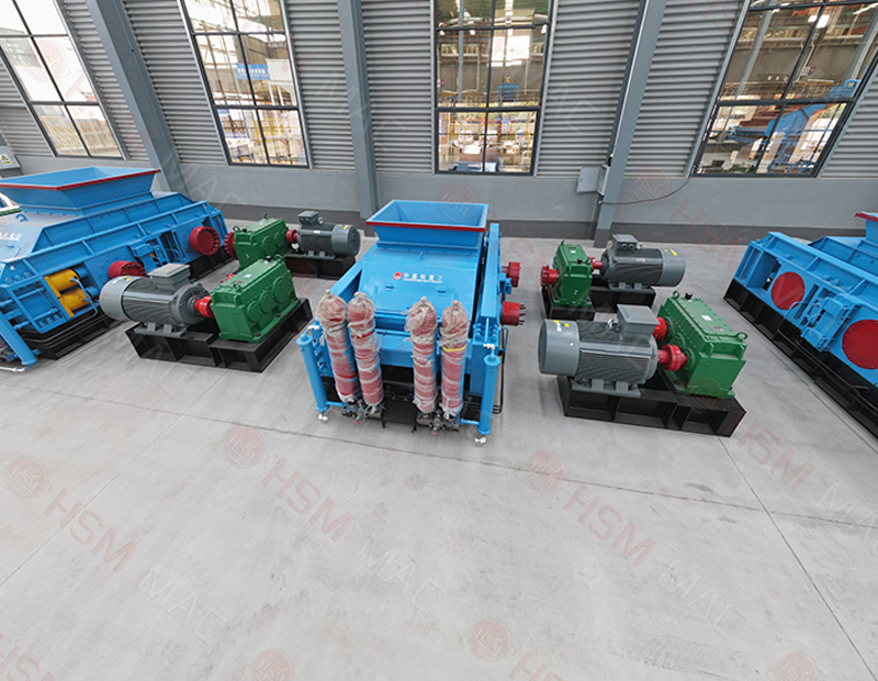 水泥熟料破碎機，水泥廠用破碎機，對輥制砂機價格，液壓對輥制砂機型號